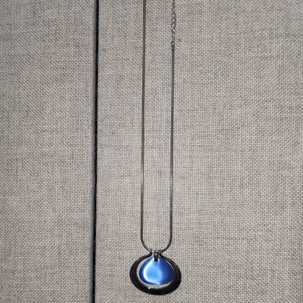 New lia sofia bayside blue glass stone silver necklace super cute 21"